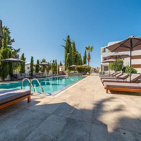 Silver Park Paphos Bagian luar foto